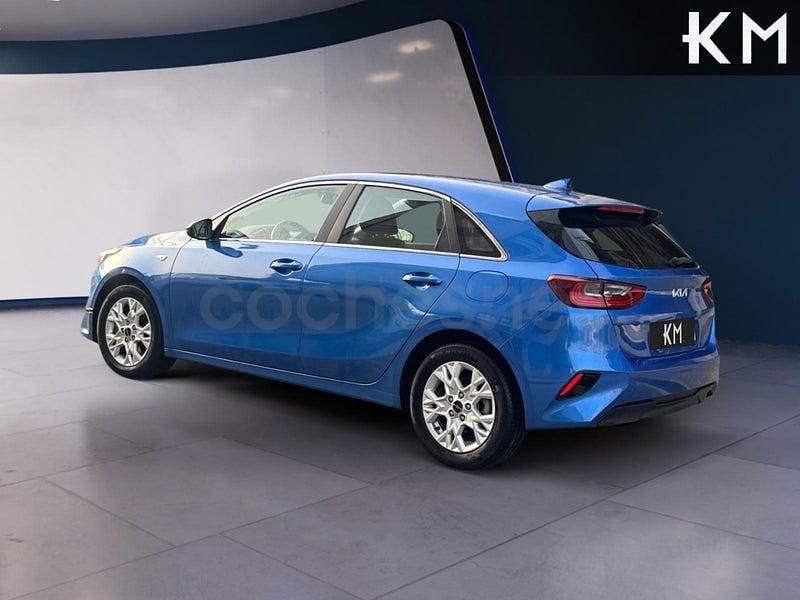 Usado Kia Ceed 120 CV (88 kW) 2020 Azul Utilitario