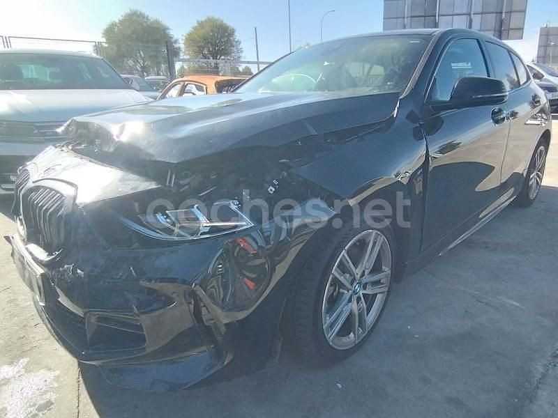 Usado BMW 118 150 CV (110 kW) 2021 Negro Utilitario