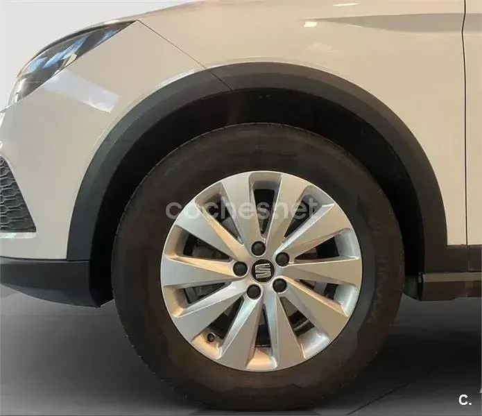 Usado Seat Arona Ecomotive 95 CV (69 kW) 2020 Blanco SUV