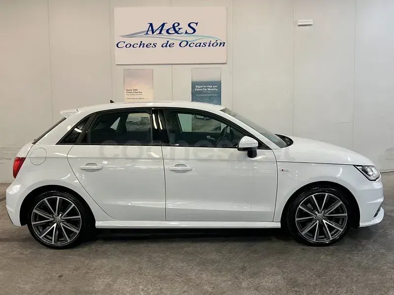 Usado Audi A1 Sportback 116 CV (85 kW) 2016 Blanco Utilitario