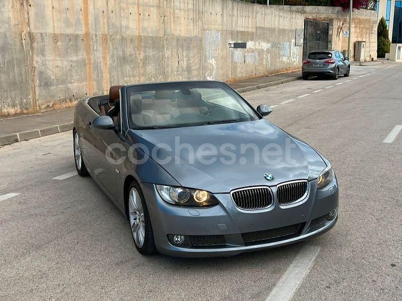 Gris / plata Usado 2007 BMW 335 Cabriolet Descapotable | 20.500 € (Un poco caro) - Imagen 1/4