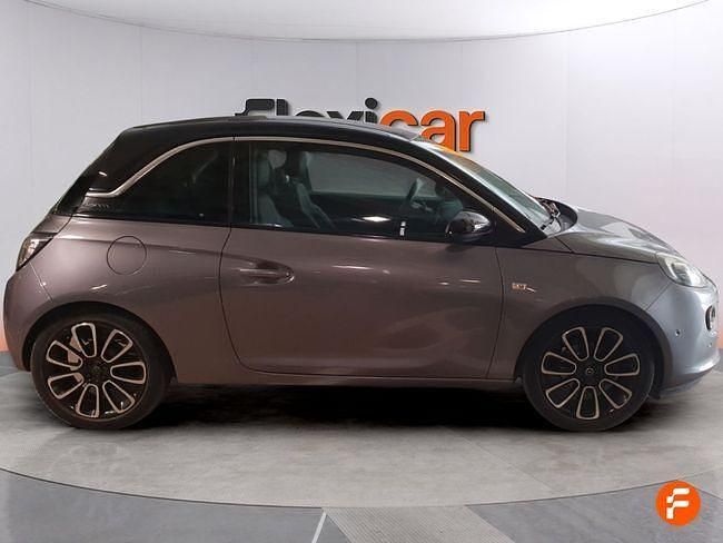 Usado Opel Adam Glam 100 CV (73 kW) 2018 Gris Utilitario