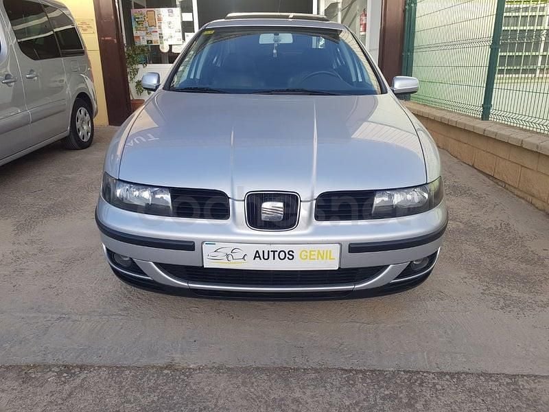 Usado Seat Toledo 150 CV (110 kW) 2000 Gris / plata Berlina