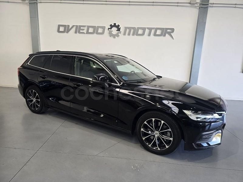 Usado Volvo V60 Core 197 CV (144 kW) 2022 Negro Familiar