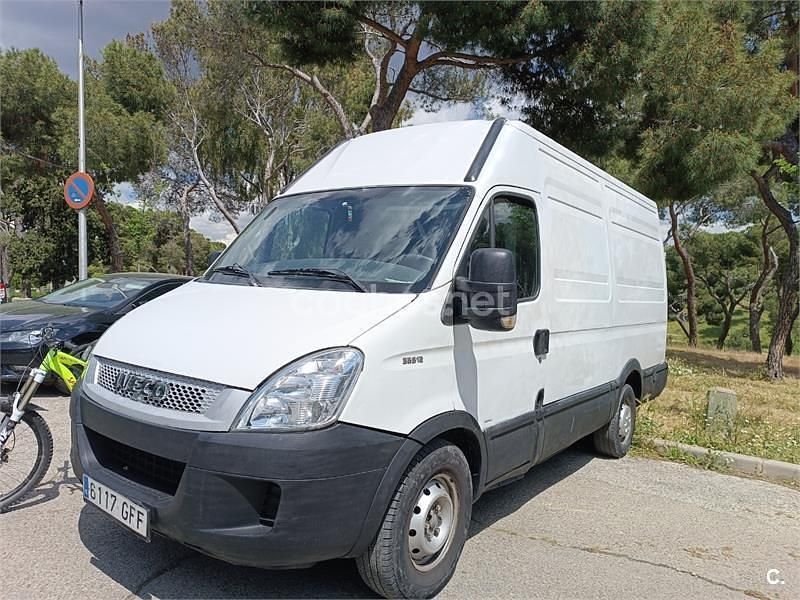 Begagnad Iveco Daily 116 HK (85 kW) 2009 Vit Pickup