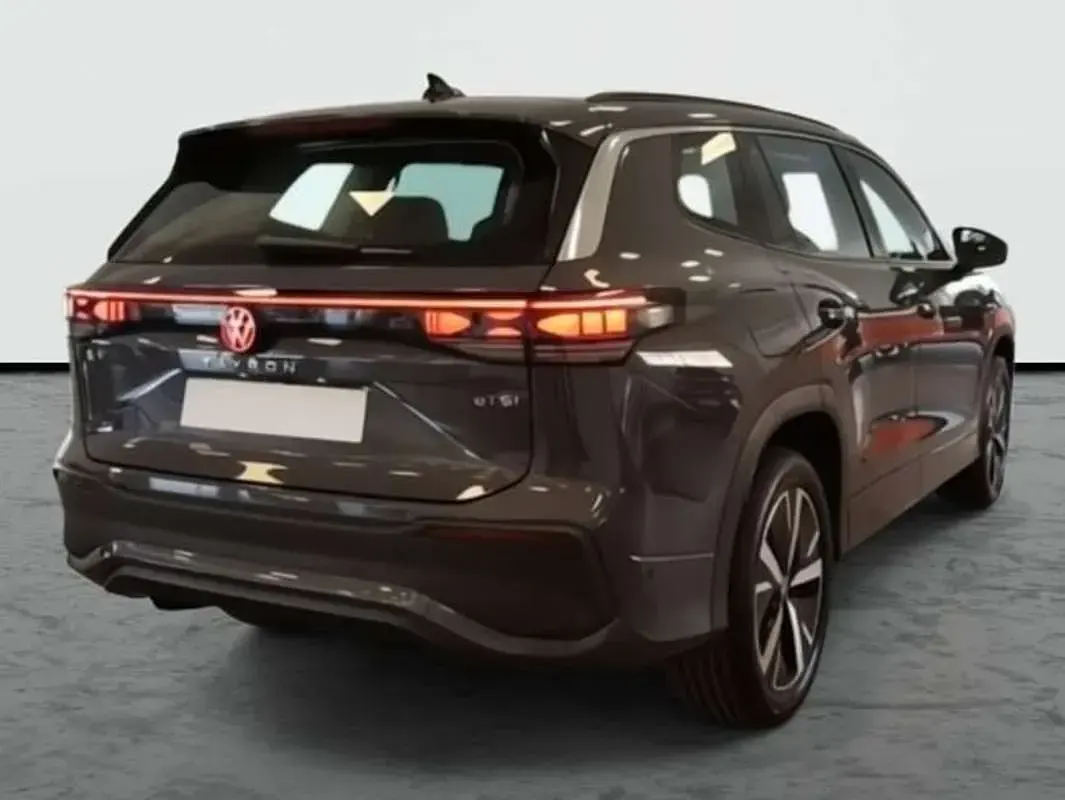 Usado VW Tayron 150 CV (110 kW) 2025 Gris SUV