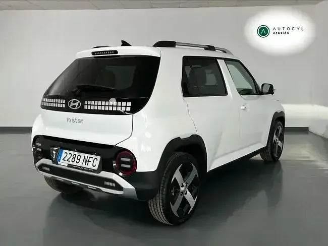 Usado Hyundai Inster 85 kW (116 CV) 2025 Blanco Utilitario