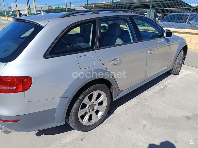 Usado Audi A4 Allroad 240 CV (176 kW) 2010 Gris / plata Familiar