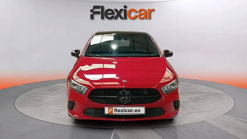 Usado Mercedes A180 116 CV (85 kW) 2019 Rojo Utilitario
