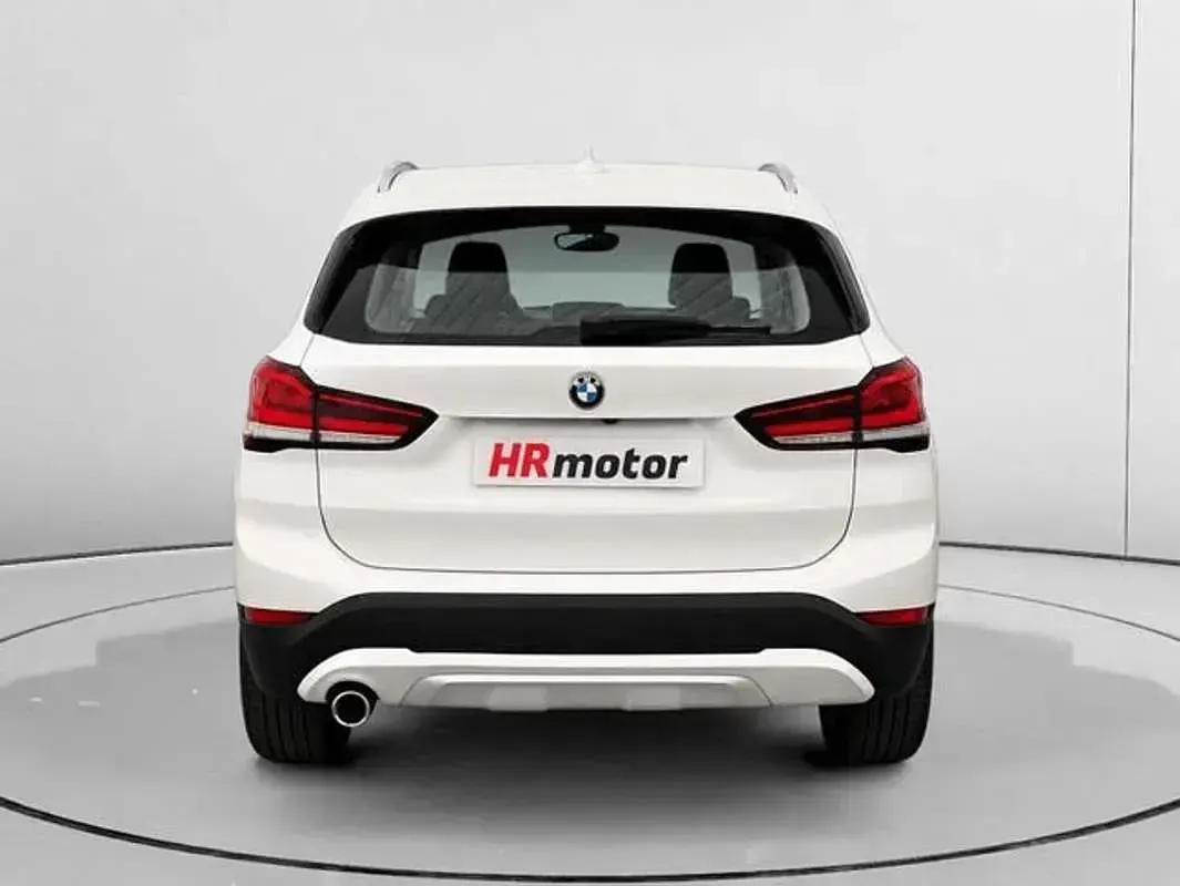 Usado BMW X1 Comfort Edition 220 CV (161 kW) 2022 Blanco SUV