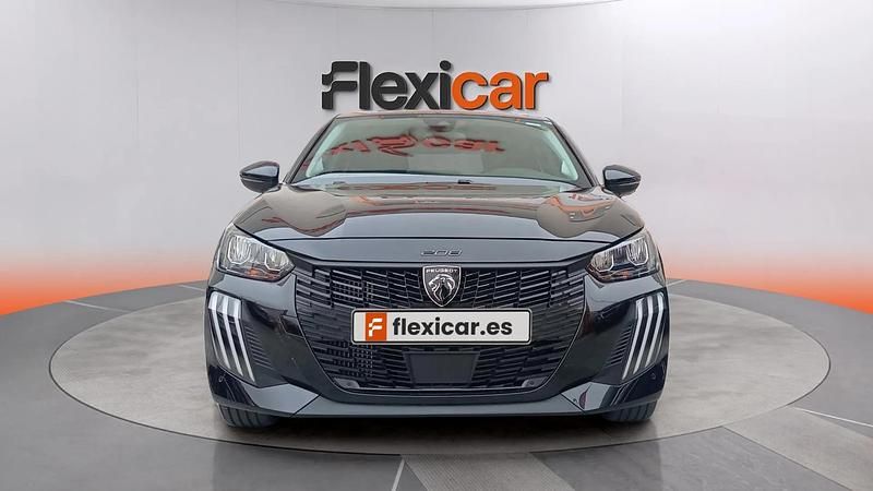 Usado Peugeot 208 Allure 101 CV (74 kW) 2025 Negro Utilitario