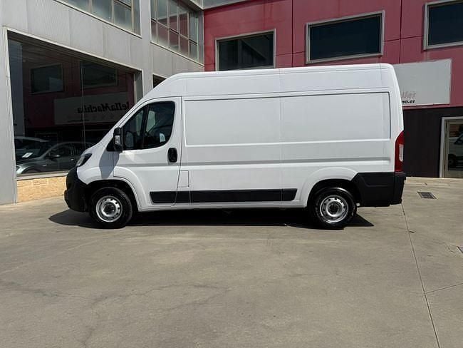 Usado Fiat Ducato 140 CV (102 kW) 2021 Blanco Van