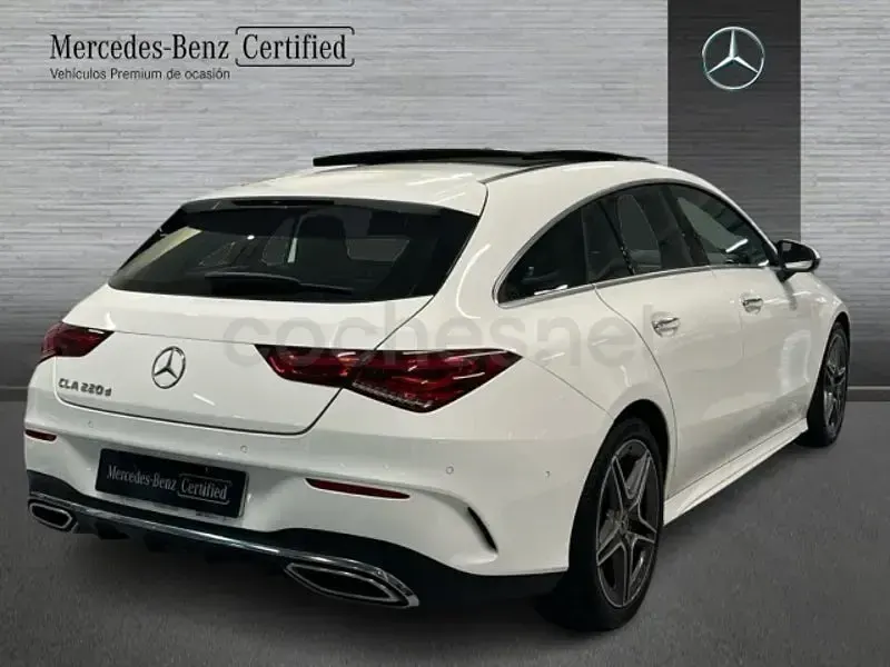 Usado Mercedes CLA220 Shooting Brake 190 CV (139 kW) 2022 Blanco Familiar
