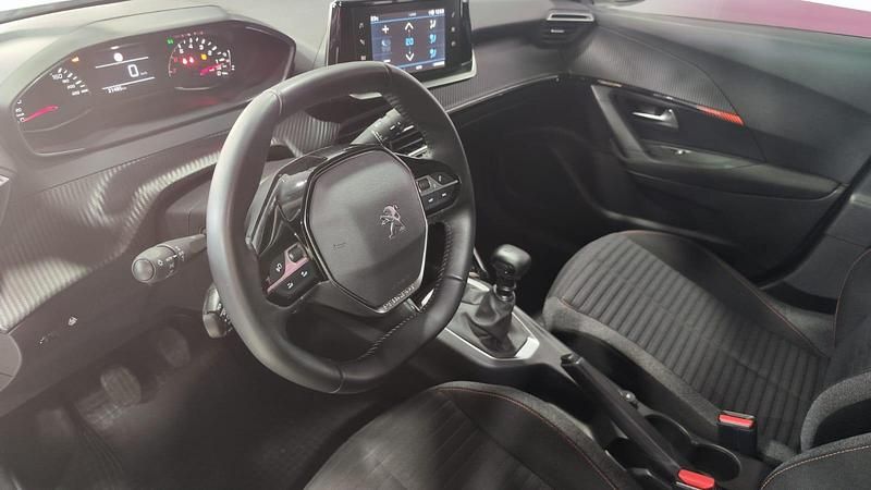 Usado Peugeot 2008 Active 101 CV (74 kW) 2020 Blanco SUV