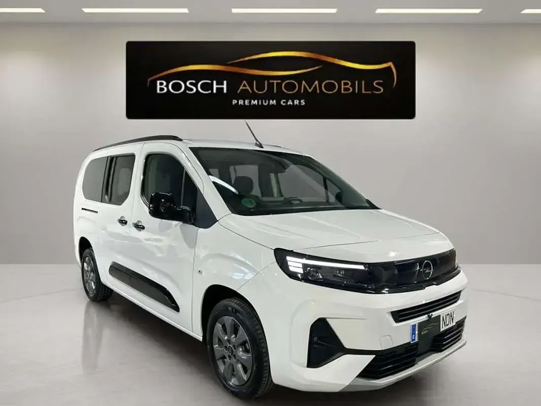 Usado Opel Combo S 129 CV (94 kW) 2025 Blanco Monovolumen