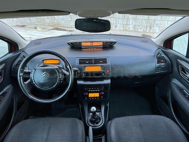 Usado Citroën C4 VTR Sport 110 CV (80 kW) 2005 Granate Berlina