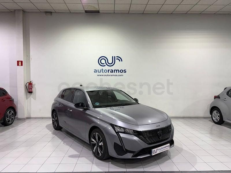 Usado Peugeot 308 Allure 130 CV (95 kW) 2023 Gris / plata Berlina