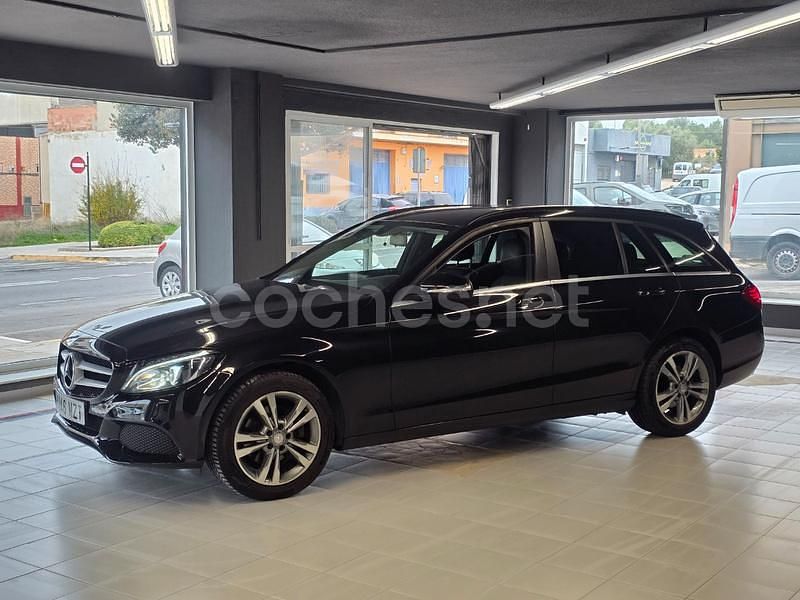 Usado Mercedes C220 Avantgarde 170 CV (125 kW) 2015 Negro Familiar