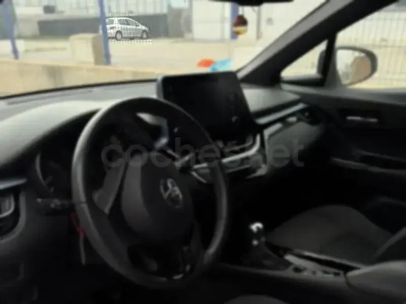 Usado Toyota C-HR Advance 122 CV (89 kW) 2020 Blanco SUV