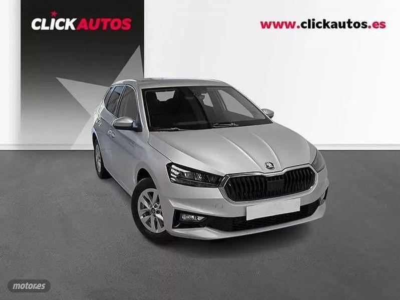 Usado Skoda Fabia Selection 95 CV (69 kW) 2025 Plateado Utilitario