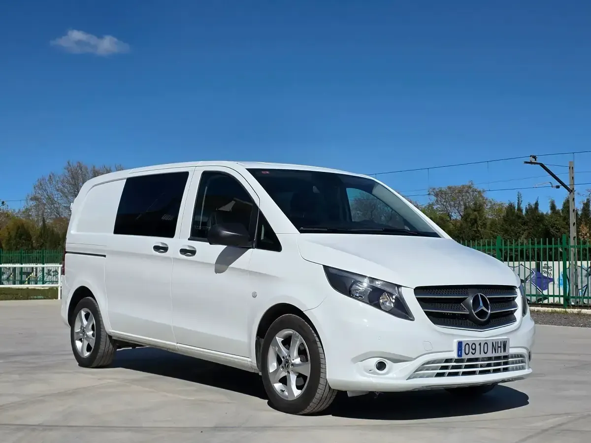 Usado Mercedes Vito 136 CV (100 kW) 2020 Blanco Van