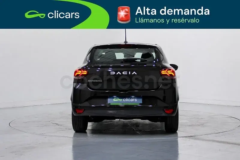 Usado Dacia Sandero Essentiel 101 CV (74 kW) 2024 Negro Berlina