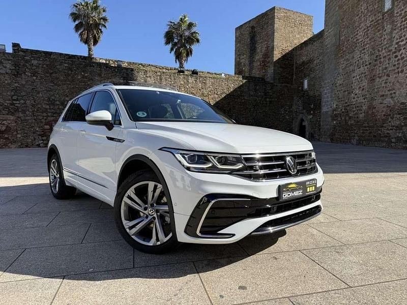 Usado VW Tiguan R-line 150 CV (110 kW) 2023 Blanco SUV