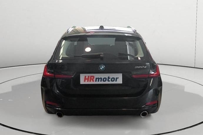 Używany BMW 330e 292 KM (214 kW) 2023 Kombi