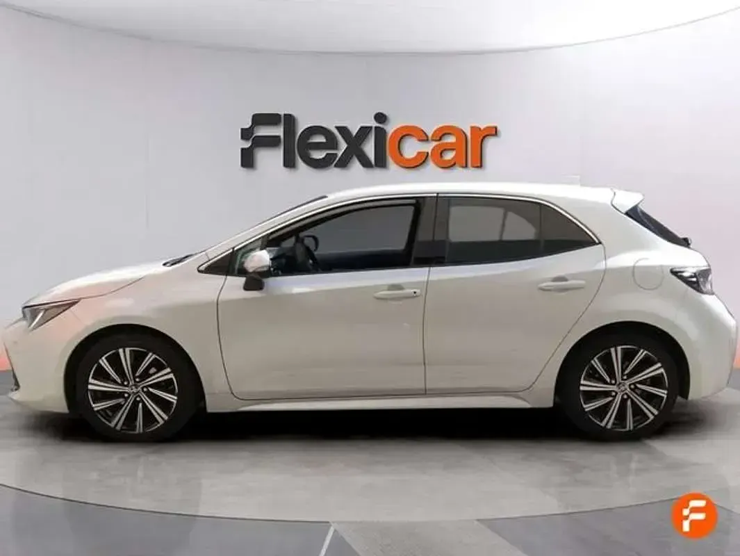 Usado Toyota Corolla Active 140 CV (102 kW) 2023 Blanco Utilitario