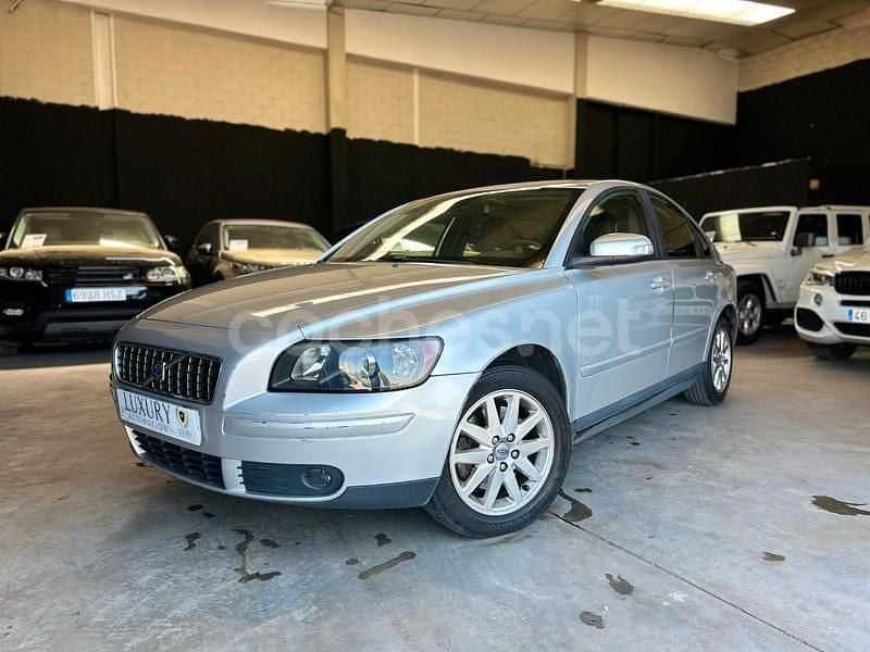 Gris / plata Usado 2007 Volvo S40 Kinetic Berlina | 4999 € (Precio justo) - Imagen 1/4