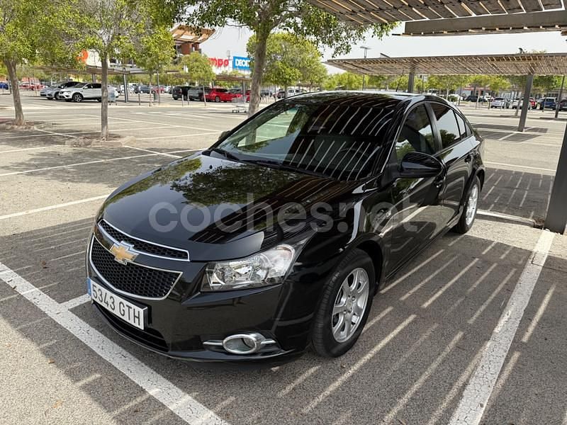 Negro Usado 2010 Chevrolet Cruze LS Berlina | 5795 € (Un poco caro) - Imagen 1/4