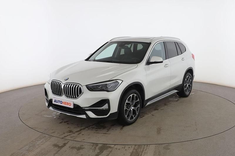 Blanco Usado 2021 BMW X1 Sport Line SUV | 27.899 € (Un poco caro) - Imagen 1/3