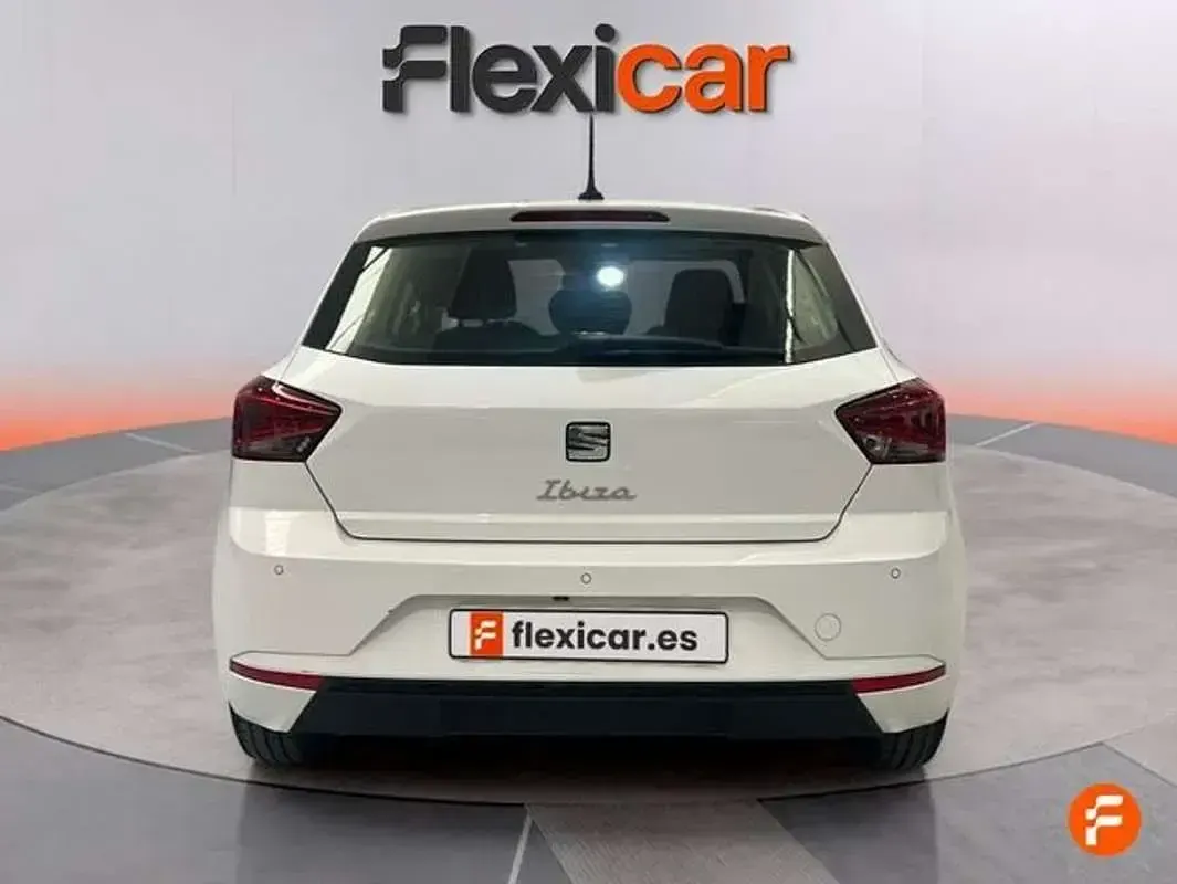Usado Seat Ibiza Reference 80 CV (58 kW) 2022 Blanco Utilitario