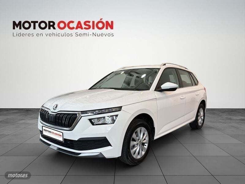 Usado Skoda Kamiq Ambition 110 CV (80 kW) 2021 Blanco SUV