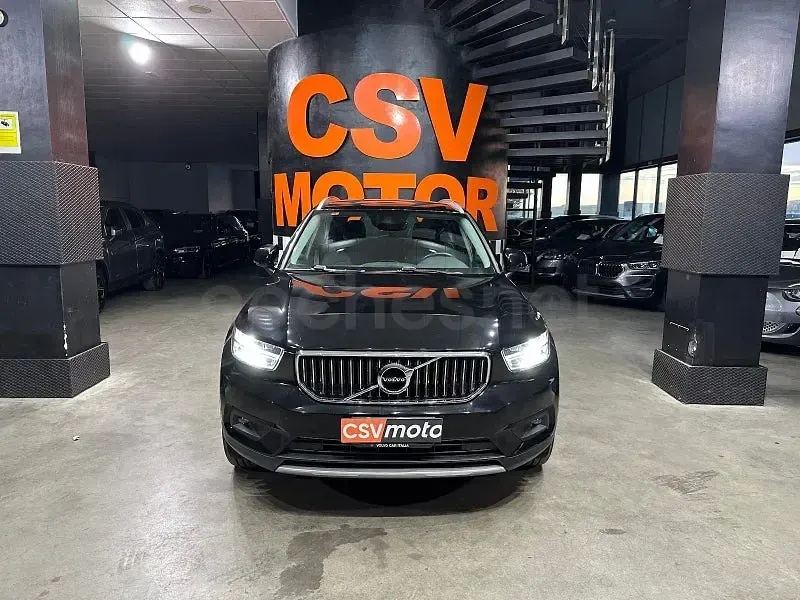 Usado Volvo XC40 211 CV (155 kW) 2021 Negro SUV