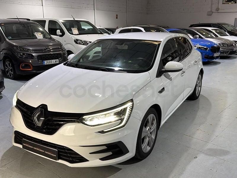 Usado Renault Mégane IV Business 115 CV (84 kW) 2021 Blanco Berlina