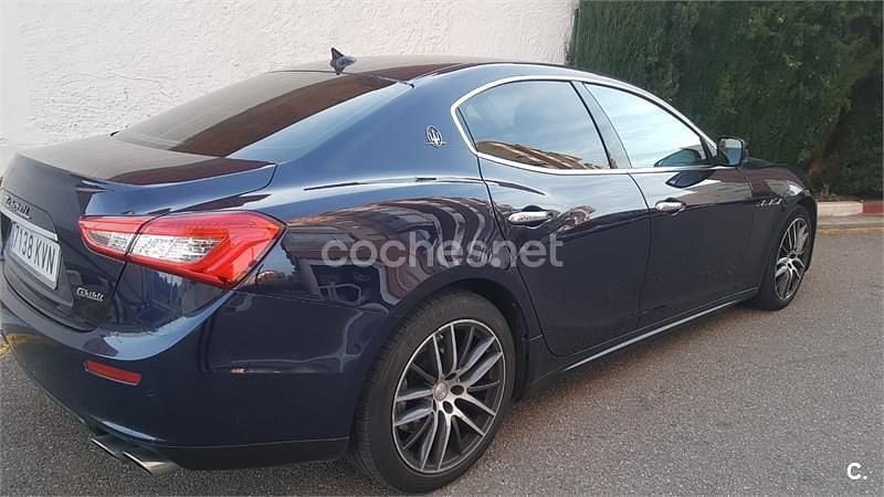Usado Maserati Ghibli 275 CV (202 kW) 2015 Azul Berlina