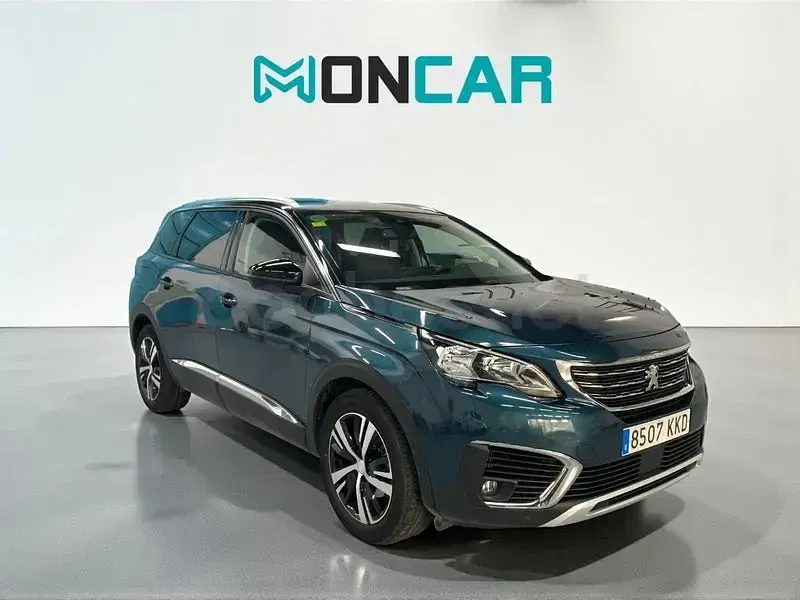 Usado Peugeot 5008 Allure 130 CV (95 kW) 2018 Azul SUV