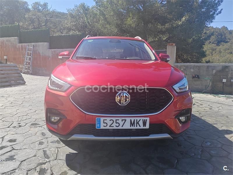 Usado MG ZS Luxury 106 CV (77 kW) 2023 Granate SUV