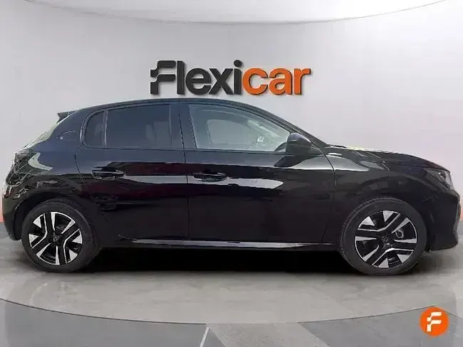 Usado Peugeot 208 Allure 100 CV (73 kW) 2025 Negro Utilitario