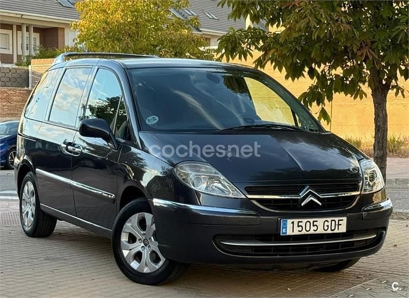 Gris / plata Usado 2009 Citroën C8 Exclusive Monovolumen | 4650 € (Precio justo) - Imagen 1/4