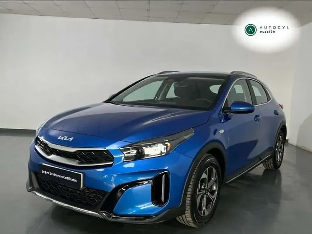 Usado Kia XCeed 101 CV (74 kW) 2025 Azul SUV