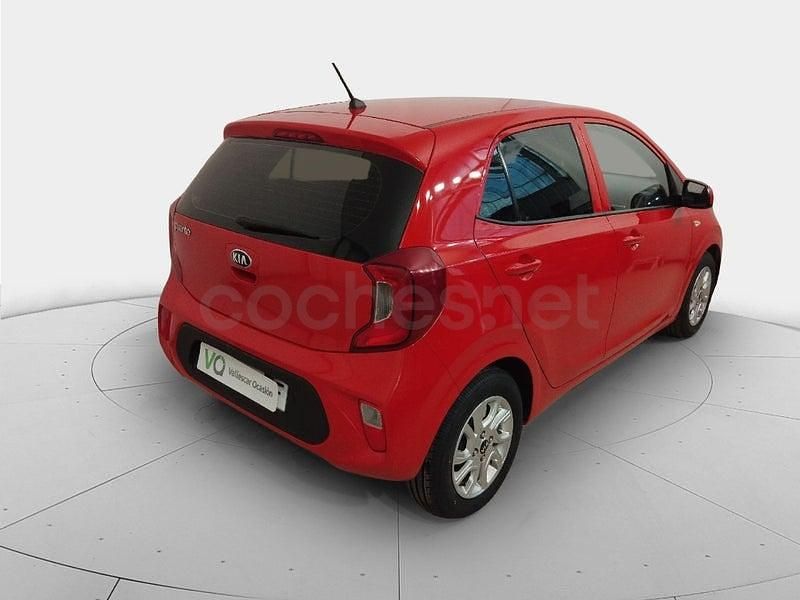 Usado Kia Picanto 67 CV (49 kW) 2019 Rojo Utilitario