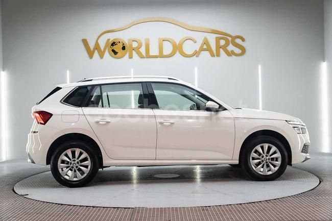 Usado Skoda Kamiq Ambition 110 CV (80 kW) 2021 Blanco SUV