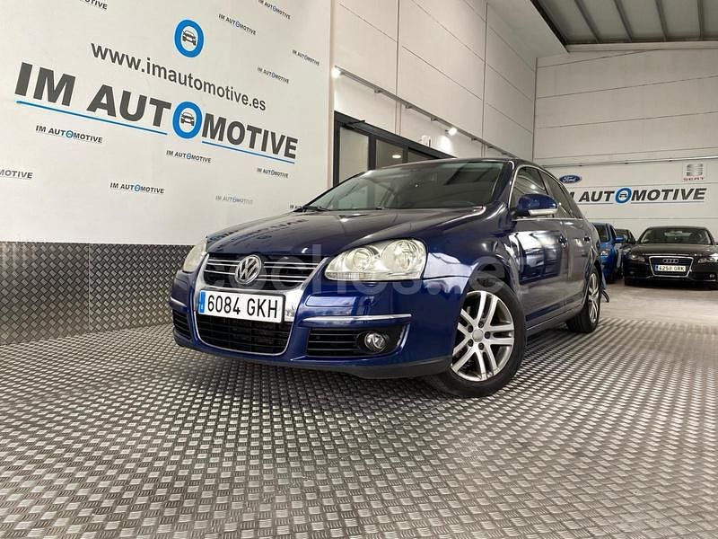 Azul Usado 2009 VW Jetta Highline Berlina | 4290 € (Buen precio) - Imagen 1/4