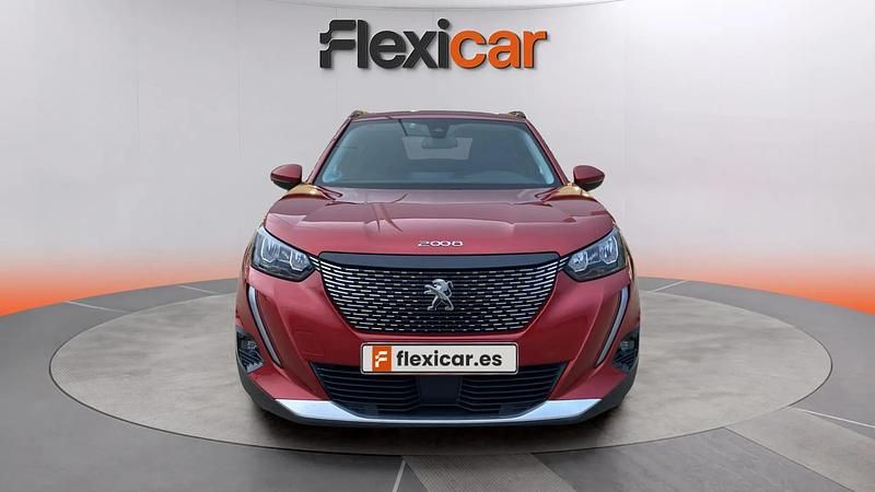 Usado Peugeot 2008 Allure 110 CV (80 kW) 2021 Granate SUV