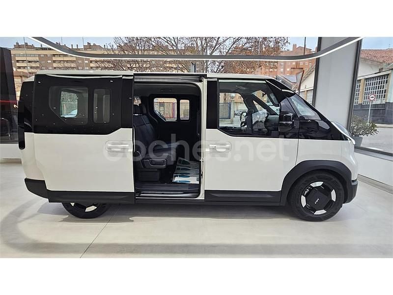 Nuevo Kia PV5 Plus 2025 Eléctrico Monovolumen