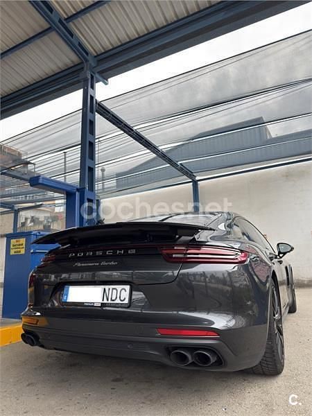 Usado Porsche Panamera Turbo 520 CV (382 kW) 2017 Negro Berlina