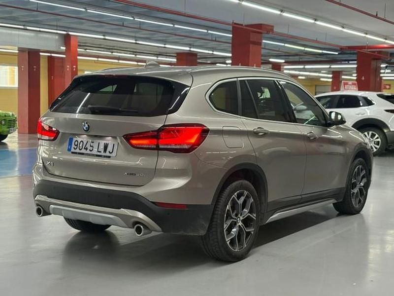 Usado BMW X1 178 CV (130 kW) 2022 Beige SUV