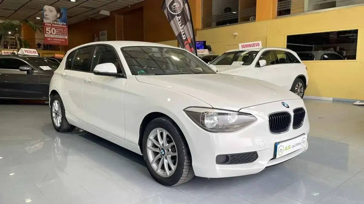 Usado BMW 116 116 CV (85 kW) 2014 Blanco Utilitario